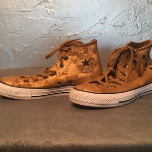 Gold Converse